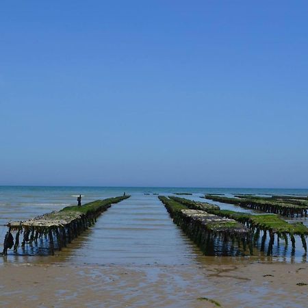 Maison Renovee En Pierres Sejour Spacieux Avec Jardin Et Terrasse Amenagee Pres Omaha Beach & Bayeux A 5Mn De La Mer Tous Commerces Commes المظهر الخارجي الصورة