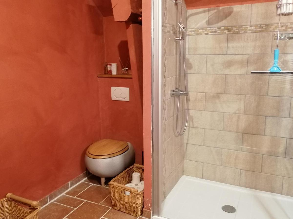 Maison Renovee En Pierres Sejour Spacieux Avec Jardin Et Terrasse Amenagee Pres Omaha Beach & Bayeux A 5Mn De La Mer Tous Commerces Commes المظهر الخارجي الصورة
