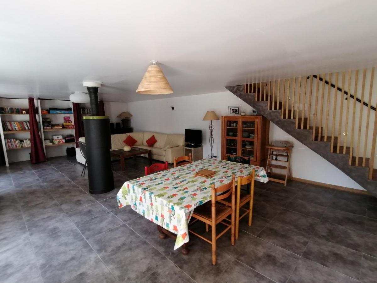 Maison Renovee En Pierres Sejour Spacieux Avec Jardin Et Terrasse Amenagee Pres Omaha Beach & Bayeux A 5Mn De La Mer Tous Commerces Commes المظهر الخارجي الصورة