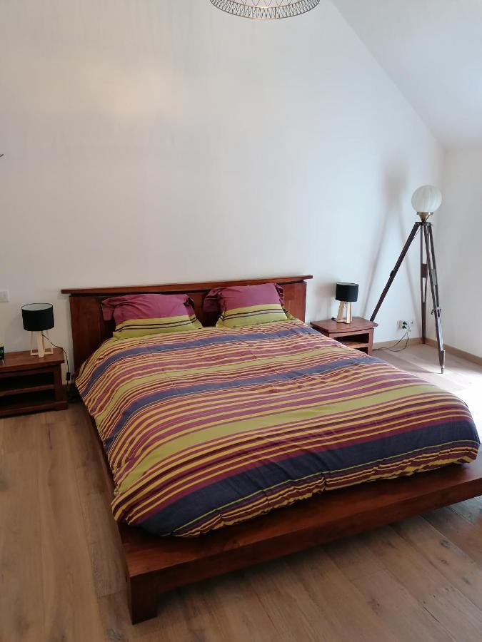 Maison Renovee En Pierres Sejour Spacieux Avec Jardin Et Terrasse Amenagee Pres Omaha Beach & Bayeux A 5Mn De La Mer Tous Commerces Commes المظهر الخارجي الصورة